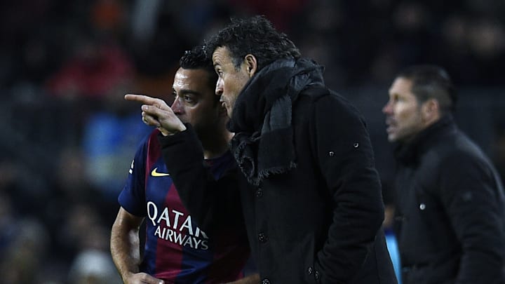 Luis Enrique y Xavi Hernández, en sus roles de entrenador y jugador del FC Barcelona 