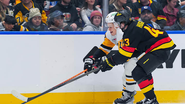 Pittsburgh Penguins v Vancouver Canucks