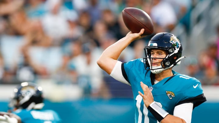 Aug 17, 2024; Jacksonville, Florida, USA; Jacksonville Jaguars quarterback Mac Jones (10) look to pass during the first quarter against the Tampa Bay Buccaneers at EverBank Stadium. Mandatory Credit: Douglas DeFelice-USA TODAY Sports