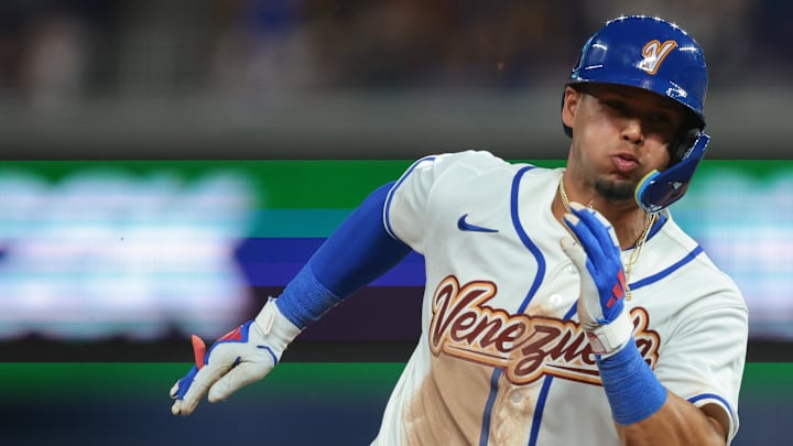 El campocorto de Venezuela Ezequiel Tovar tiene buenos números contra Yamamoto