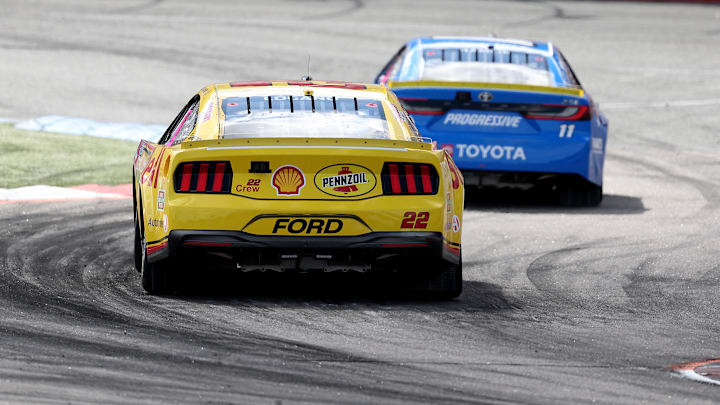 Joey Logano, Team Penske, Denny Hamlin, Joe Gibbs Racing, NASCAR