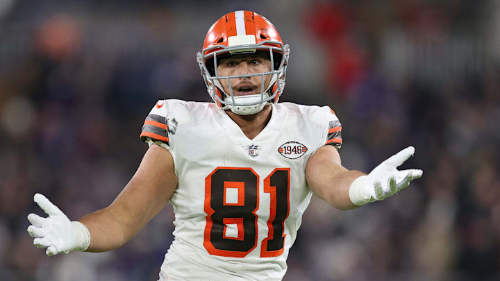 Austin Hooper, Cleveland Browns