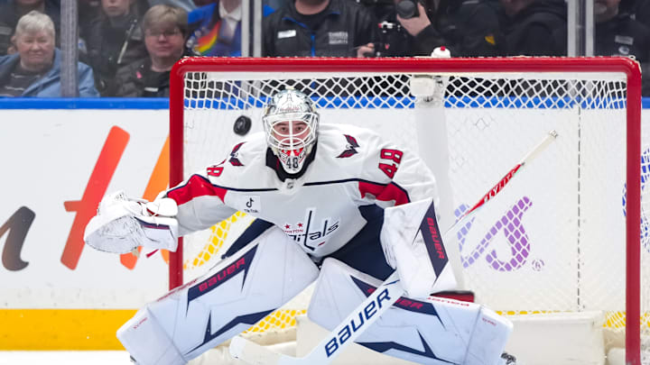 Washington Capitals v Vancouver Canucks