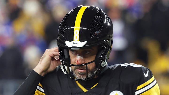 Pittsburgh Steelers quarterback Aaron Rodgers