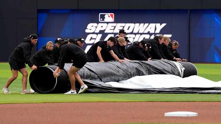 MLB Speedway Classic: Atlanta Braves v Cincinnati Reds