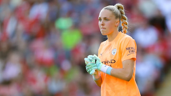 Ellie Roebuck Ellie Roebuck