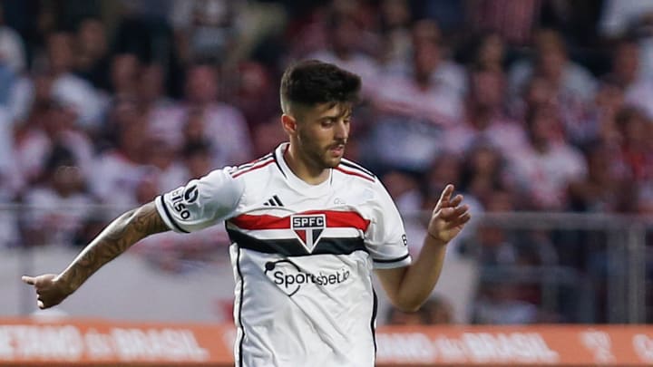 Lucas Beraldo se rapproche du PSG