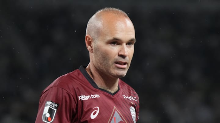 Andrés Iniesta se voit bien revenir dans le monde du football.