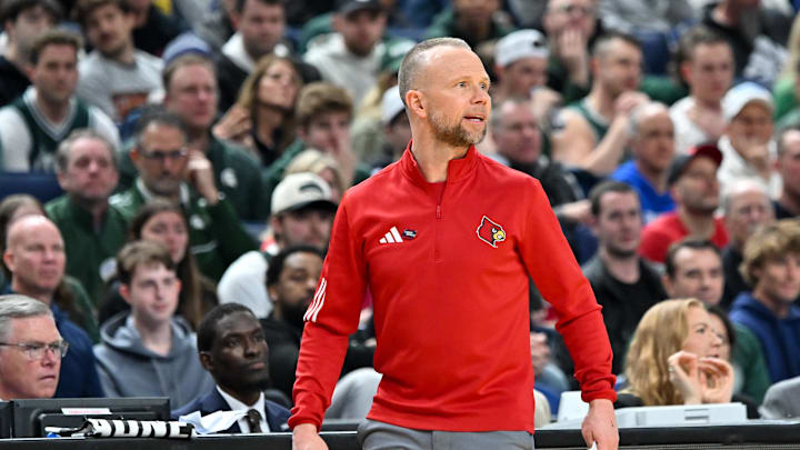 Mar 21, 2026; Buffalo, NY, USA; Louisville Cardinals head coach Pat Kelsey looks on during the second half against the Michigan State Spartans during a second round game of the men's 2026 NCAA Tournament at Keybank Center. Mandatory Credit: Mark Konezny-Imagn Images