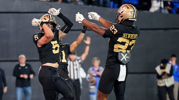 Vanderbilt wide receiver Richie Hoskins (5) celebrates his touchdown against Kentucky during the third quarter at FirstBank Stadium in Nashville, Tenn., Saturday, Nov. 22, 2025.