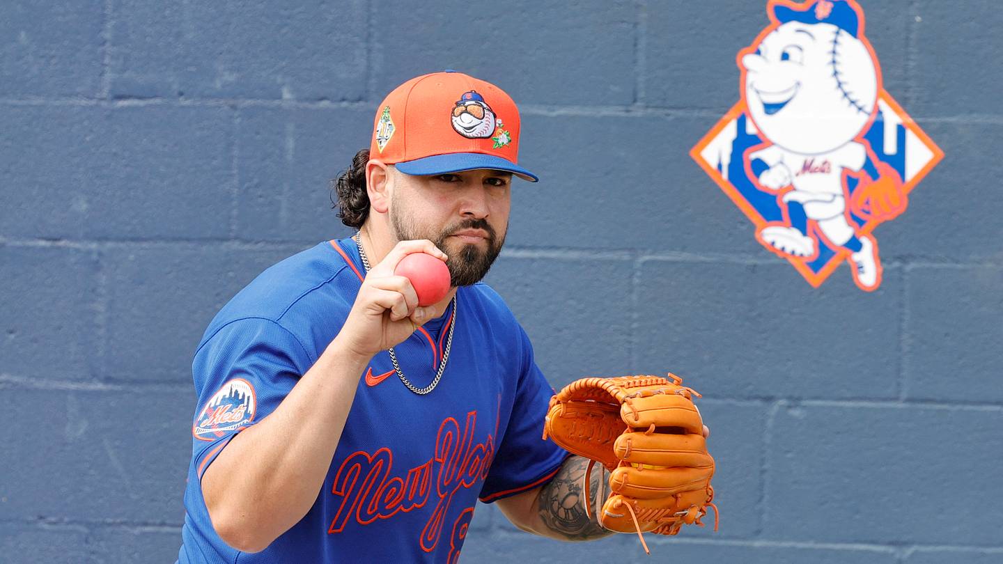 SF Giants add former New York Mets reliever on a minors pact