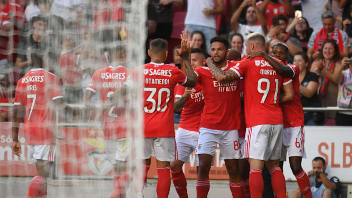 Os encarnados encaminharam a classificação para a próxima fase do torneio