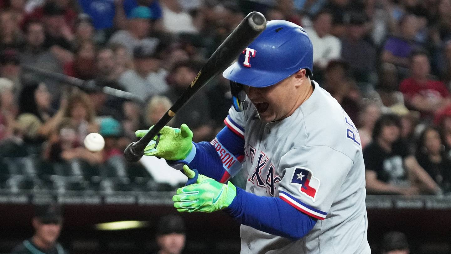 Rangers Notes: Joc Pederson Faces Injury Hurdle as Texas Chases Playoff Berth