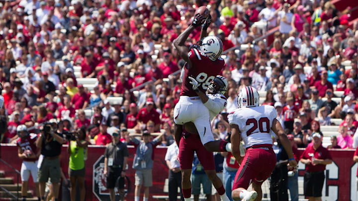 Apr 12, 2014; Columbia, SC, USA; South Carolina Gamecocks tight end Drew Owens (88) catches the ball during the first half of the South Carolina spring game at Williams-Brice Stadium. Mandatory Credit: Joshua S. Kelly-Imagn Images Apr 12, 2014; Columbia, SC, USA; South Carolina Gamecocks tight end Drew Owens (88) catches the ball during the first half of the South Carolina spring game at Williams-Brice Stadium. Mandatory Credit: Joshua S. Kelly-Imagn Images