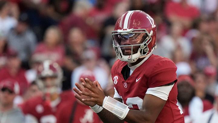 Nov 22, 2025; Tuscaloosa, Alabama, USA; Alabama quarterback Keelon Russell (12) gets ready to take a snap during the game with Eastern Illinois at Saban Field at Bryant-Denny Stadium. Mandatory Credit: Gary Cosby Jr.-Imagn Images Nov 22, 2025; Tuscaloosa, Alabama, USA; Alabama quarterback Keelon Russell (12) gets ready to take a snap during the game with Eastern Illinois at Saban Field at Bryant-Denny Stadium. Mandatory Credit: Gary Cosby Jr.-Imagn Images