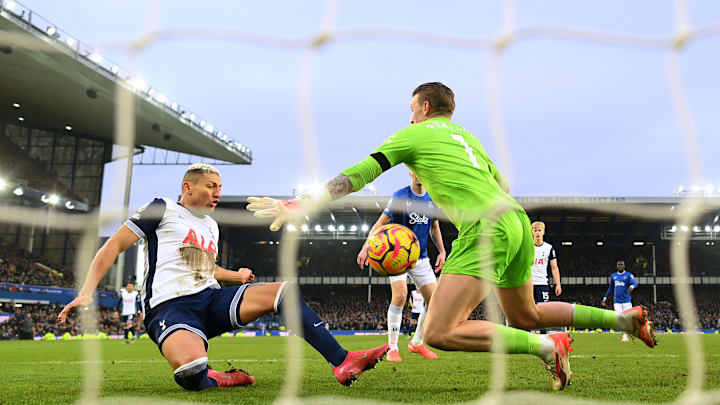 Richarlison scores past former Everton team mate Jordan Pickford 