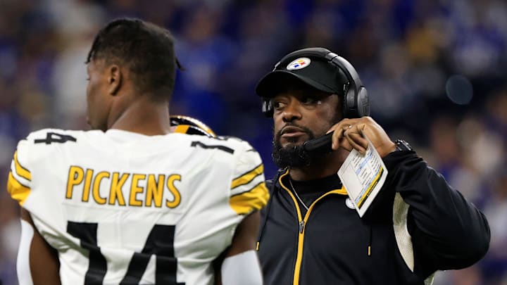 Pittsburgh Steelers v Indianapolis Colts