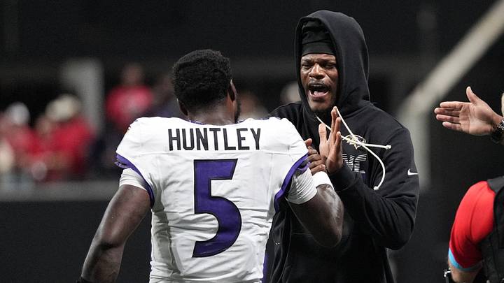 Oct 11, 2026; Atlanta, Georgia, USA; Baltimore Ravens quarterback Tyler Huntley (5) celebrates with quarterback Lamar Jackson (8) after a touchdown during overtime against the Atlanta Falcons at Mercedes-Benz Stadium. Mandatory Credit: Dale Zanine-Imagn Images Oct 11, 2026; Atlanta, Georgia, USA; Baltimore Ravens quarterback Tyler Huntley (5) celebrates with quarterback Lamar Jackson (8) after a touchdown during overtime against the Atlanta Falcons at Mercedes-Benz Stadium. Mandatory Credit: Dale Zanine-Imagn Images