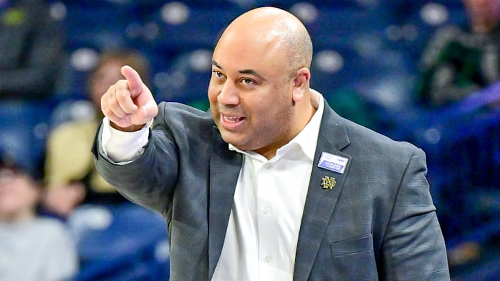 Jan 28, 2025; South Bend, Indiana, USA; Notre Dame Fighting Irish head coach Micah Shrewsberry signals to his players in the first half against the Georgia Tech Yellow Jackets at the Purcell Pavilion. Mandatory Credit: Matt Cashore-Imagn Images Jan 28, 2025; South Bend, Indiana, USA; Notre Dame Fighting Irish head coach Micah Shrewsberry signals to his players in the first half against the Georgia Tech Yellow Jackets at the Purcell Pavilion. Mandatory Credit: Matt Cashore-Imagn Images