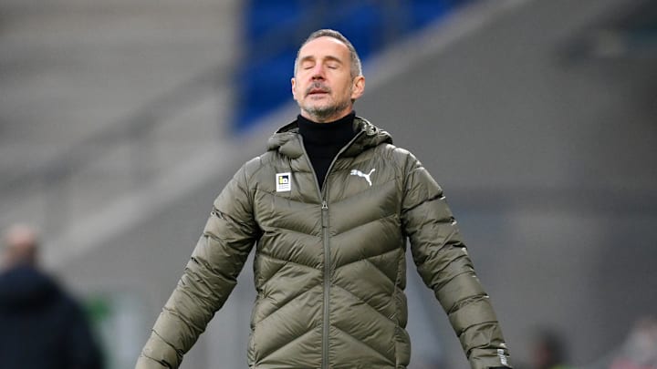 Adi Hütter soll auf jeden Fall Gladbach-Trainer bleiben Adi Hütter soll auf jeden Fall Gladbach-Trainer bleiben