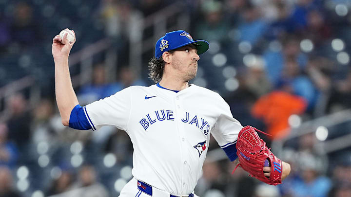 Toronto Blue Jays starting pitcher Kevin Gausman (34) throws a pitch against the Atlanta Braves during the first inning at Rogers Centre on April 15. Toronto Blue Jays starting pitcher Kevin Gausman (34) throws a pitch against the Atlanta Braves during the first inning at Rogers Centre on April 15.