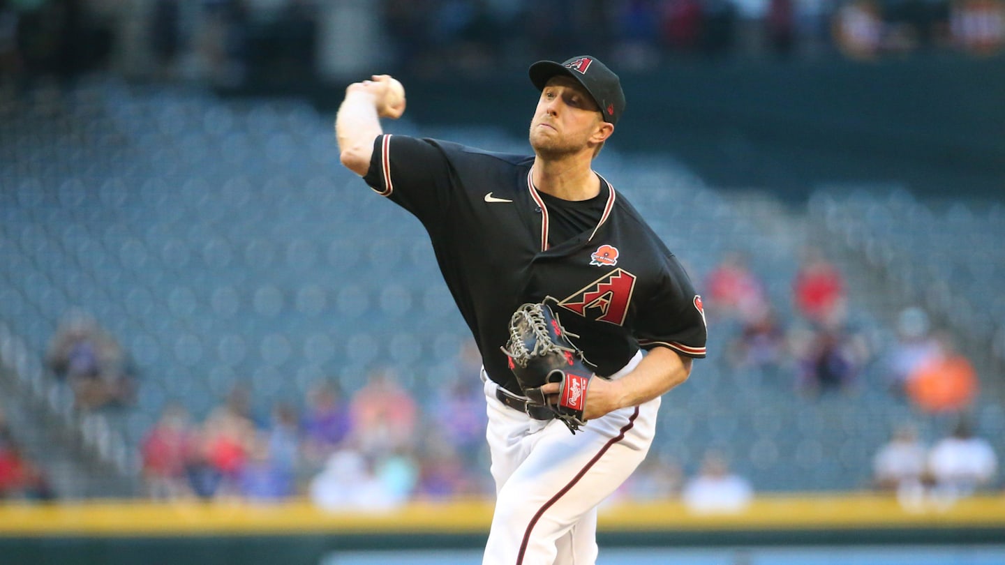 Merrill Kelly Struggles Through Rough Chase Field Outing