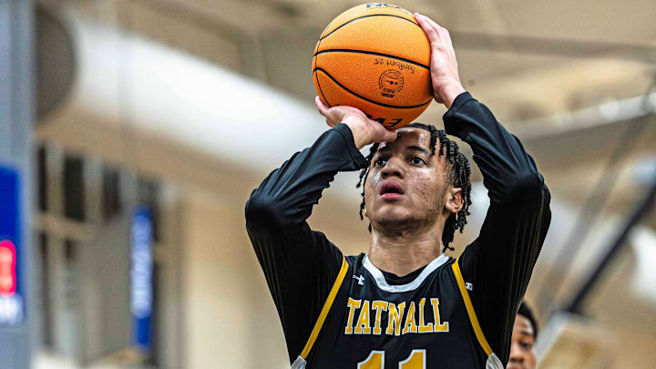 Syracuse basketball is among the schools showing an interest in five-star, top-10 national prospect Mason Collins.