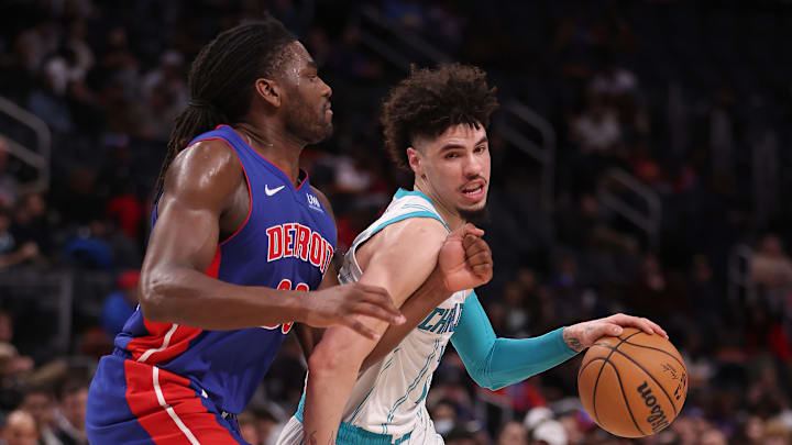 Charlotte Hornets v Detroit Pistons
