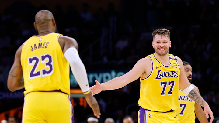 Minnesota Timberwolves v Los Angeles Lakers