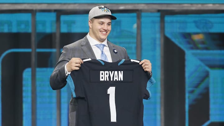 Apr 26, 2018; Arlington, TX, USA; Taven Bryan (Florida) is selected as the number twenty-nine overall pick to the Jacksonville Jaguars in the first round of the 2018 NFL Draft at AT&T Stadium. Mandatory Credit: Tim Heitman-Imagn Images Apr 26, 2018; Arlington, TX, USA; Taven Bryan (Florida) is selected as the number twenty-nine overall pick to the Jacksonville Jaguars in the first round of the 2018 NFL Draft at AT&T Stadium. Mandatory Credit: Tim Heitman-Imagn Images