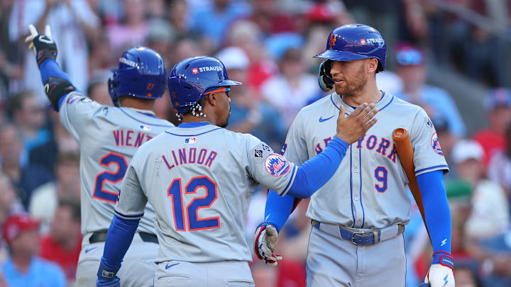 Division Series - New York Mets v Philadelphia Phillies - Game 2