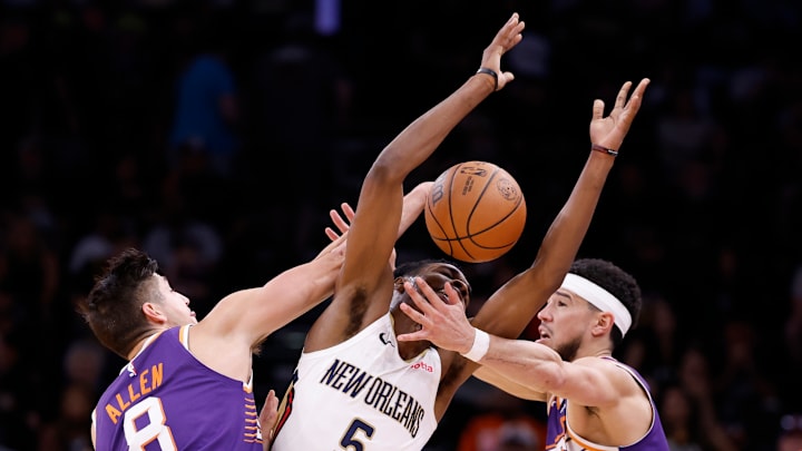 New Orleans Pelicans v Phoenix Suns
