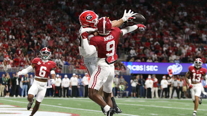 Dec 2, 2023; Atlanta, GA, USA; Georgia Bulldogs tight end Brock Bowers (19) cannot make a catch