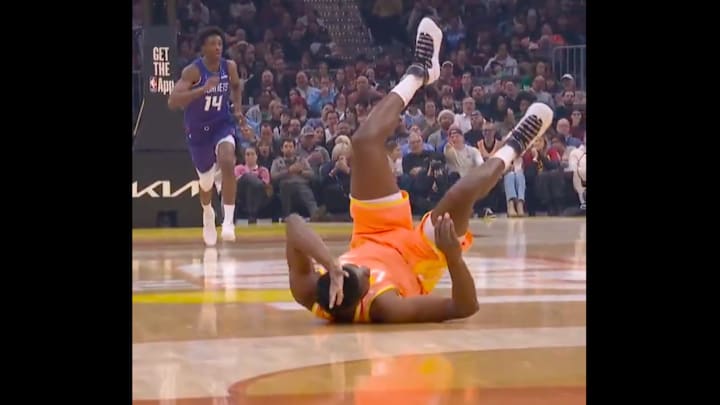 Thomas Bryant hit the floor while celebrating a basket