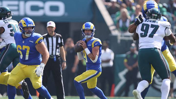 Sep 21, 2025; Philadelphia, Pennsylvania, USA; Los Angeles Rams quarterback Matthew Stafford (9) drops back to pass against the Philadelphia Eagles during the first half at Lincoln Financial Field. Mandatory Credit: Bill Streicher-Imagn Images Sep 21, 2025; Philadelphia, Pennsylvania, USA; Los Angeles Rams quarterback Matthew Stafford (9) drops back to pass against the Philadelphia Eagles during the first half at Lincoln Financial Field. Mandatory Credit: Bill Streicher-Imagn Images