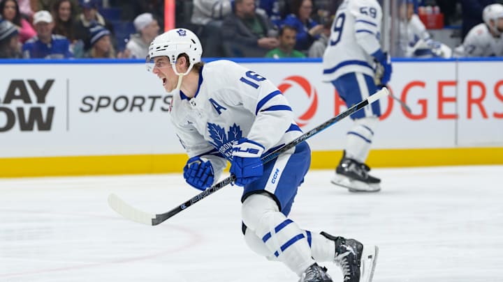 Toronto Maple Leafs v Vancouver Canucks
