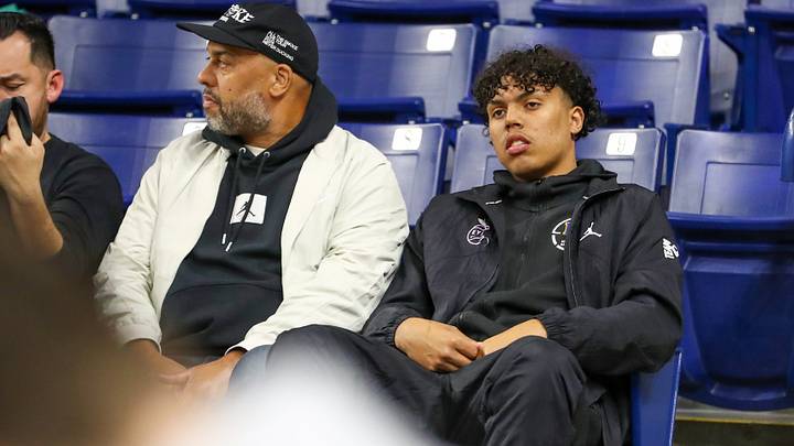 2027 Gonzaga recruiting target Gene Roebuck attends Gonzaga's game against Texas Southern at McCarthey Athletic Center in Spokane, Wash. 2027 Gonzaga recruiting target Gene Roebuck attends Gonzaga's game against Texas Southern at McCarthey Athletic Center in Spokane, Wash.