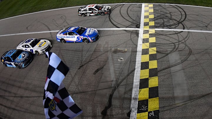 Kyle Larson, Hendrick Motorsports, Chris Buescher, RFK Racing, Kansas Speedway, NASCAR