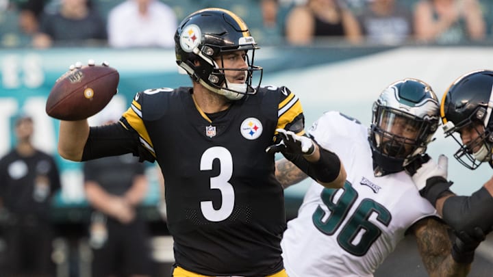 Aug 9, 2018; Philadelphia, PA, USA; Pittsburgh Steelers quarterback Landry Jones (3) passes the football against the rush of Philadelphia Eagles defensive end Derek Barnett (96) during the first quarter at Lincoln Financial Field. Mandatory Credit: Bill Streicher-Imagn Images