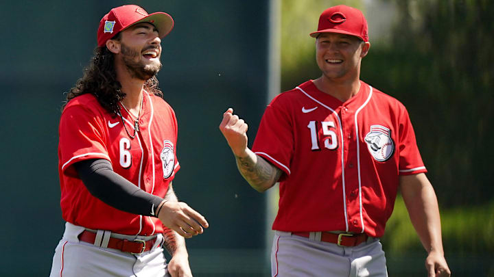 Cincinnati Reds second baseman Jonathan India (6) and Cincinnati Reds outfielder Nick Senzel (15).