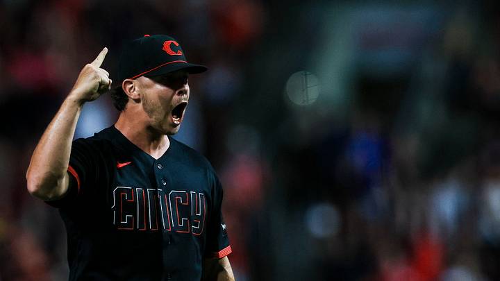 Jul 31, 2026; Cincinnati, Ohio, USA; Cincinnati Reds relief pitcher Emilio Pagan (15) reacts after the victory over the Pittsburgh Pirates at Great American Ball Park. Mandatory Credit: Katie Stratman-Imagn Images Jul 31, 2026; Cincinnati, Ohio, USA; Cincinnati Reds relief pitcher Emilio Pagan (15) reacts after the victory over the Pittsburgh Pirates at Great American Ball Park. Mandatory Credit: Katie Stratman-Imagn Images
