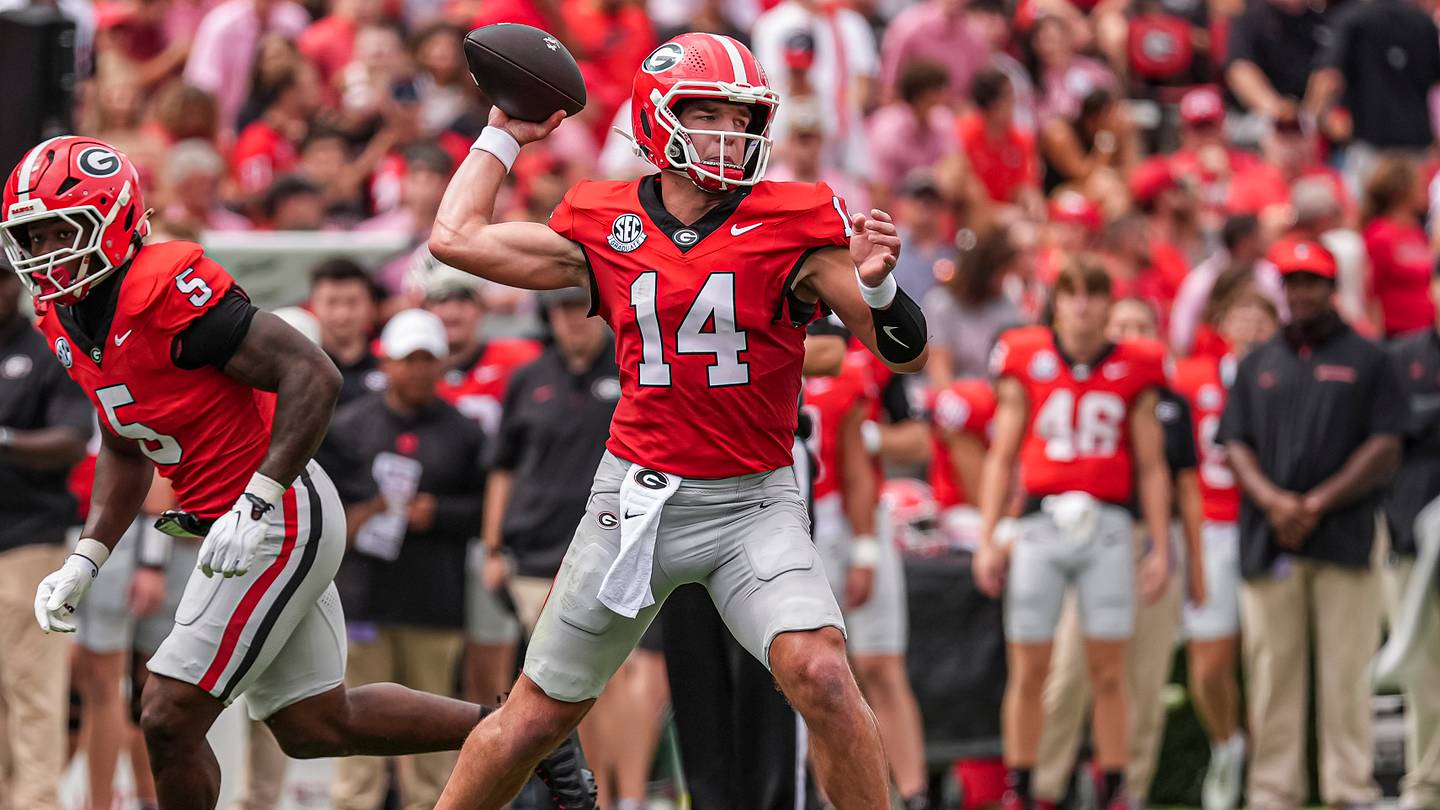 Week 6 College Football odds: Georgia favored over Alabama, Texas favored over Oklahoma in Red River Rivalry; every top-25 game has opening lines