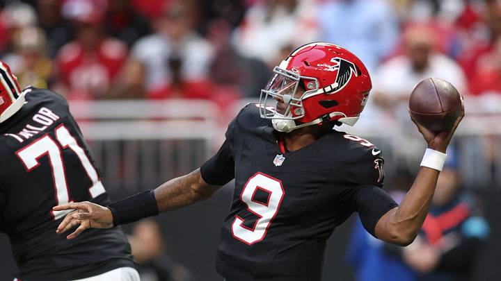 Oct 25, 2026; Atlanta, Georgia, USA; Atlanta Falcons quarterback Michael Penix Jr. (9) makes a throw against the San Francisco 49ers during the fourth quarter at Mercedes-Benz Stadium. Mandatory Credit: Brett Davis-Imagn Images Oct 25, 2026; Atlanta, Georgia, USA; Atlanta Falcons quarterback Michael Penix Jr. (9) makes a throw against the San Francisco 49ers during the fourth quarter at Mercedes-Benz Stadium. Mandatory Credit: Brett Davis-Imagn Images