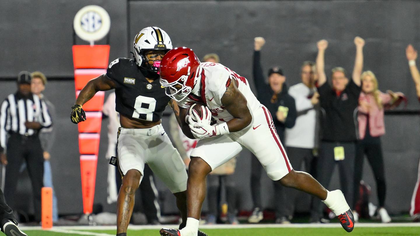 Vanderbilt Football's Losing Streak Continues in Loss to Arkansas