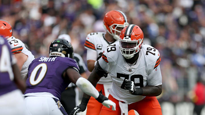 Dawand Jones: Cleveland Browns v Baltimore Ravens - NFL 2025