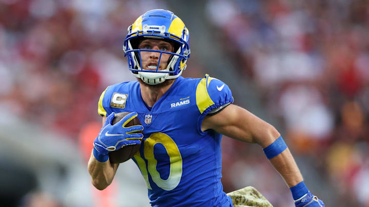 Nov 6, 2022; Tampa, Florida, USA;  Los Angeles Rams wide receiver Cooper Kupp (10) runs for a touchdown against the Tampa Bay Buccaneers in the second quarter at Raymond James Stadium. Mandatory Credit: Nathan Ray Seebeck-Imagn Images