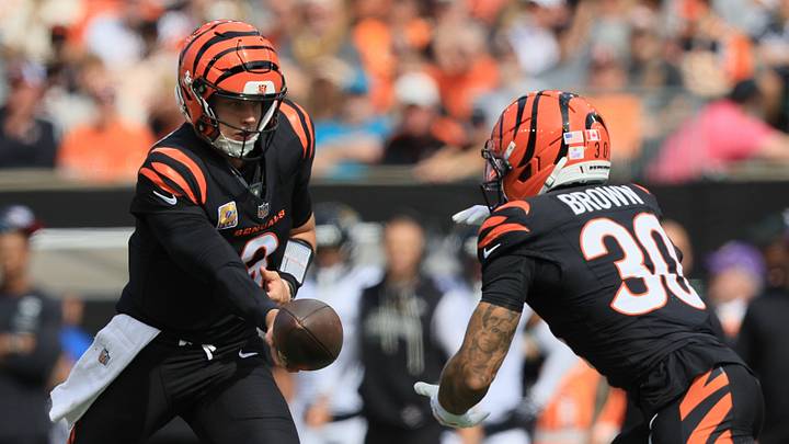 Oct 4, 2026; Cincinnati, Ohio, USA; Cincinnati Bengals quarterback Joe Burrow (9) hands off the ball to halfback Chase Brown (30) during the first quarter against the Jacksonville Jaguars at Paycor Stadium. Mandatory Credit: Katie Stratman-Imagn Images Oct 4, 2026; Cincinnati, Ohio, USA; Cincinnati Bengals quarterback Joe Burrow (9) hands off the ball to halfback Chase Brown (30) during the first quarter against the Jacksonville Jaguars at Paycor Stadium. Mandatory Credit: Katie Stratman-Imagn Images