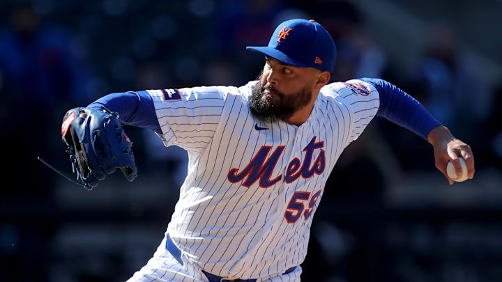 Mar 29, 2026; New York City, New York, USA; New York Mets relief pitcher Sean Manaea (59) pitches against the Pittsburgh Pirates during the eighth inning at Citi Field. Mandatory Credit: Brad Penner-Imagn Images