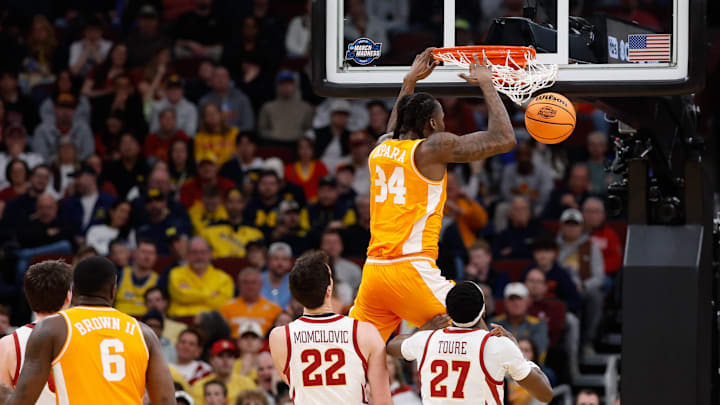 Mar 27, 2026; Chicago, IL, USA; Tennessee Volunteers forward Felix Okpara (34) dunks in the first half against the Iowa State Cyclones during a Sweet Sixteen game of the Midwest Regional of the men's 2026 NCAA Tournament at United Center. Mandatory Credit: Kamil Krzaczynski-Imagn Images Mar 27, 2026; Chicago, IL, USA; Tennessee Volunteers forward Felix Okpara (34) dunks in the first half against the Iowa State Cyclones during a Sweet Sixteen game of the Midwest Regional of the men's 2026 NCAA Tournament at United Center. Mandatory Credit: Kamil Krzaczynski-Imagn Images