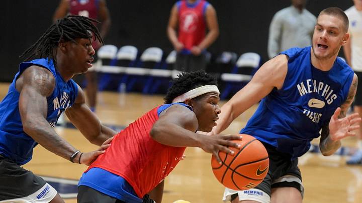 Memphis’ Jayden Reid drives to the basket during a summer practice at the Laurie-Walton Basketball Center in Memphis, Tenn., on July 23, 2026.